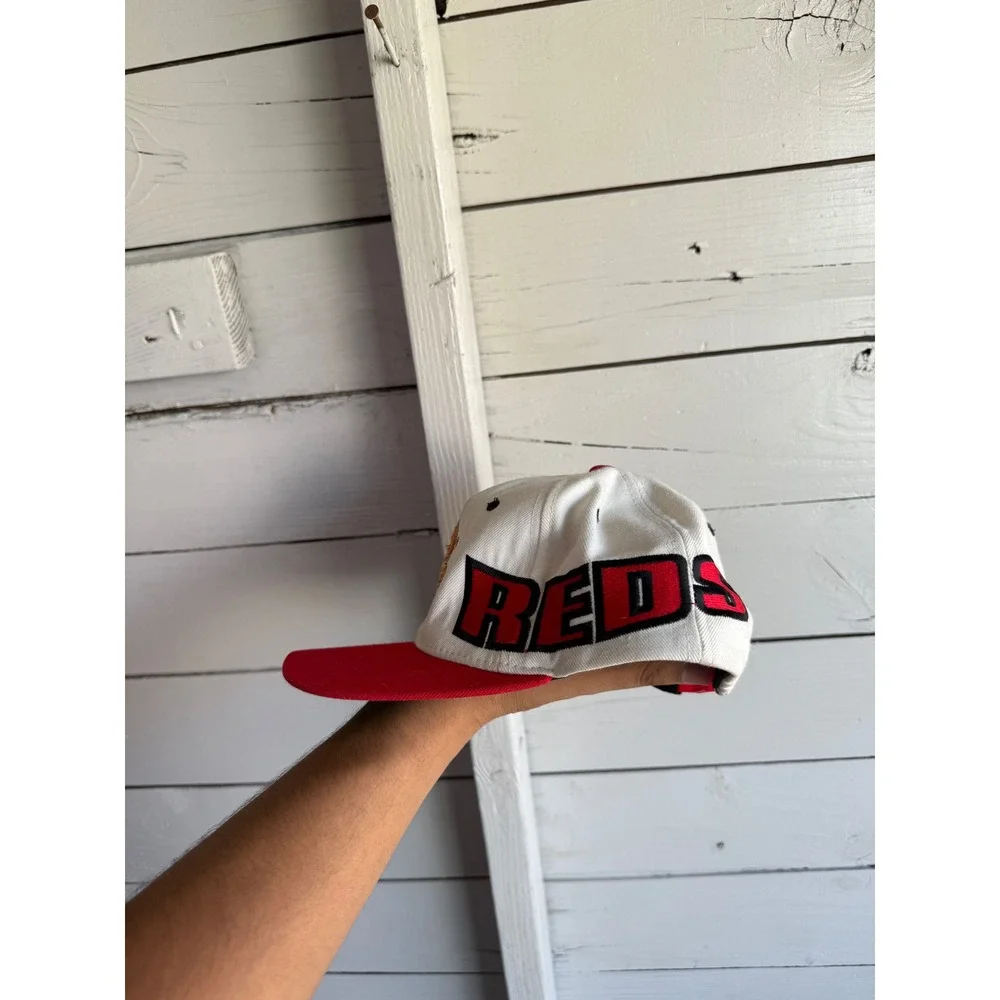 Vintage Manchester United FC Snapback Hat Reds Split Panel Black White Red Cap
